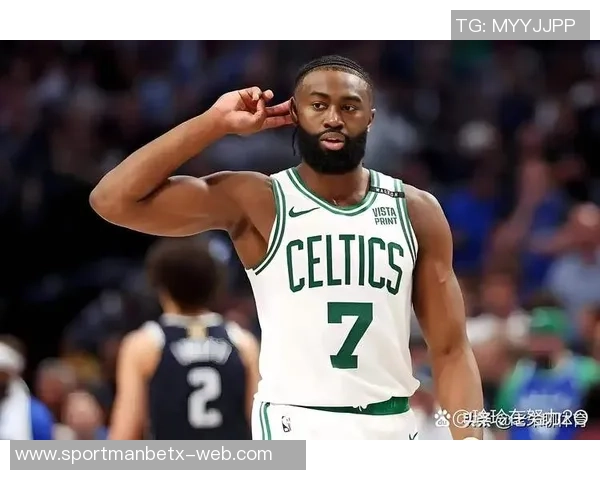 张佳玮分析杰伦布朗中投表现仅健康莱昂纳德可与之匹敌 张佳玮分析杰伦布朗中投表现仅健康莱昂纳德可与之匹敌