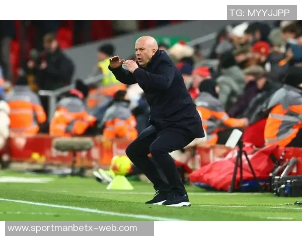 拉门斯称赞阿莫林减轻球队压力战胜利物浦只是新的起点